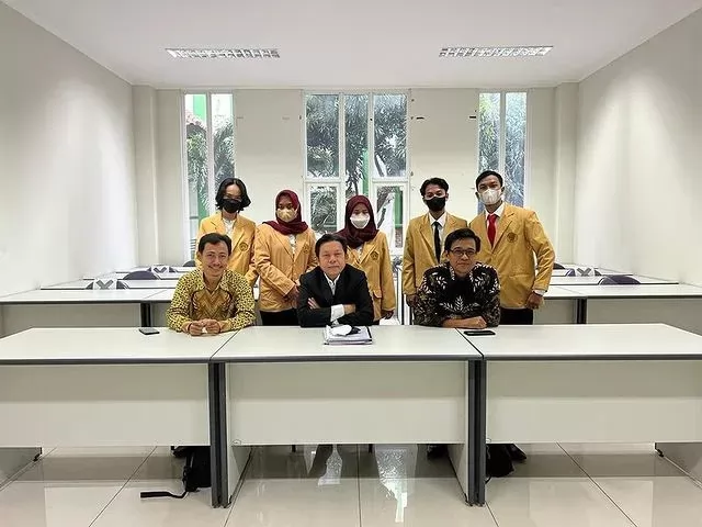 Endang Hadrian & Partners