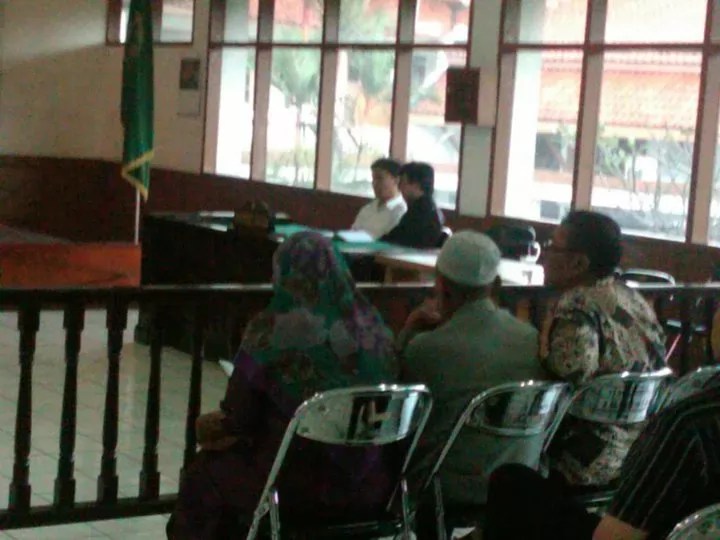 Dr. Endang Hadrian, SH., M.H