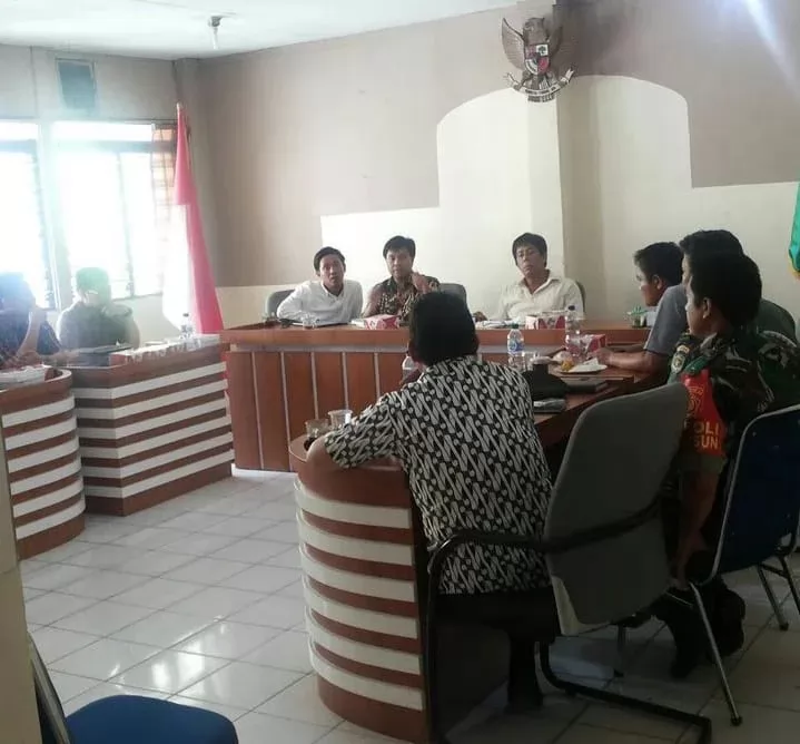 Dr. Endang Hadrian, SH., M.H & Partners